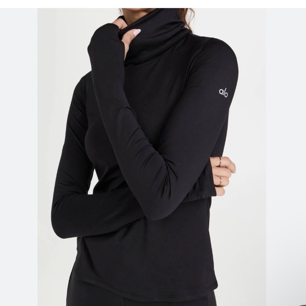 Alo Yoga Mockneck Longsleeve